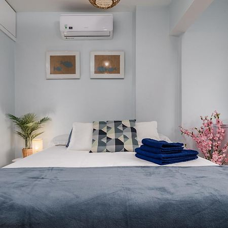 Beach House Apartment, Playa Malagueta Малага Экстерьер фото